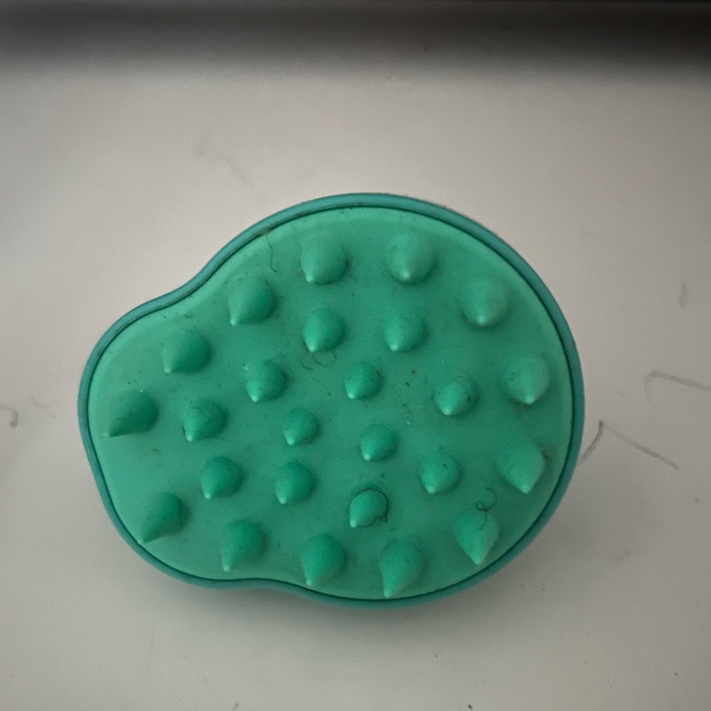 Green Kids Hair Scrubber/Massager